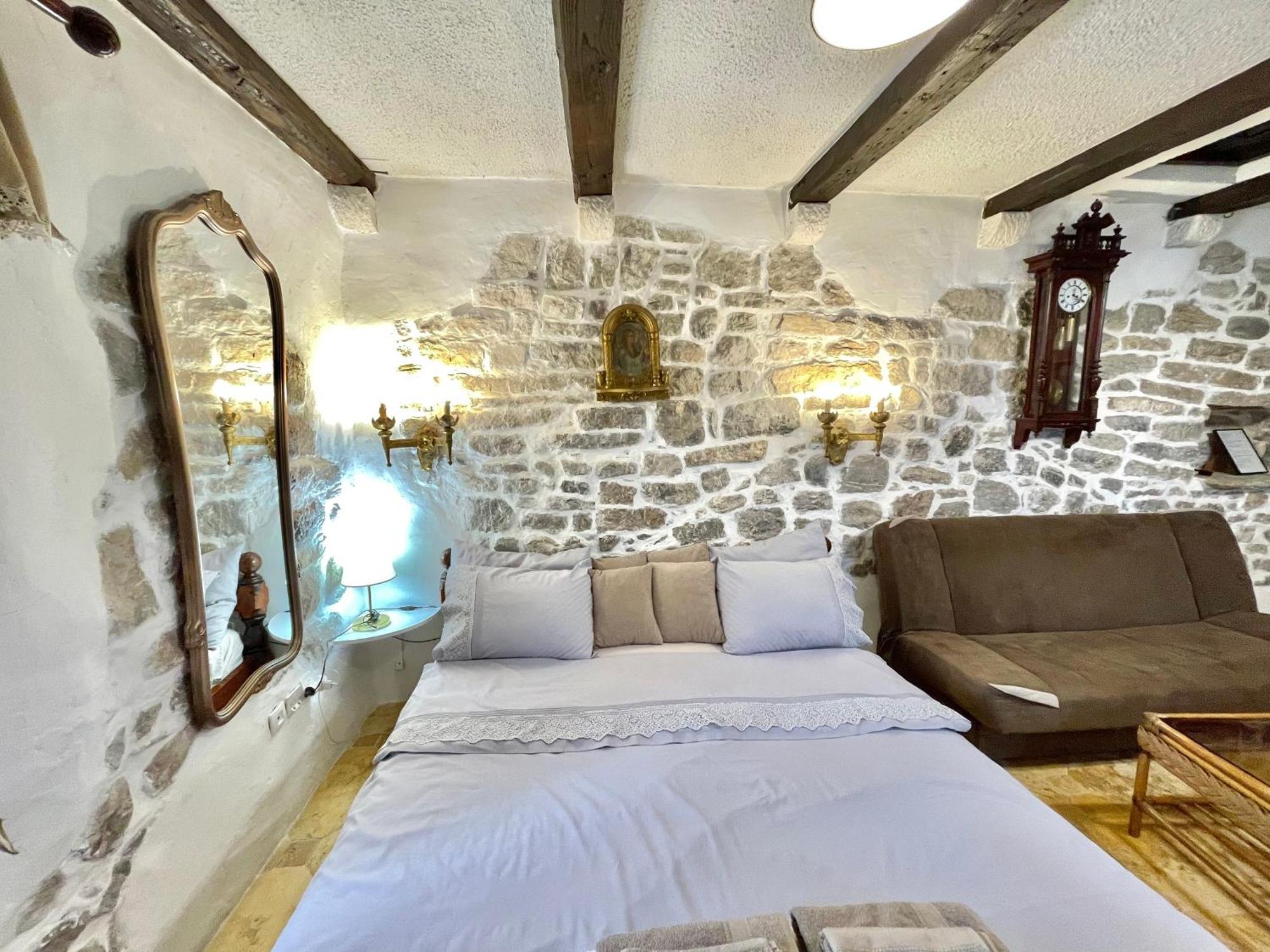 Old Town House With Private Garden Apartment Budva Exterior photo