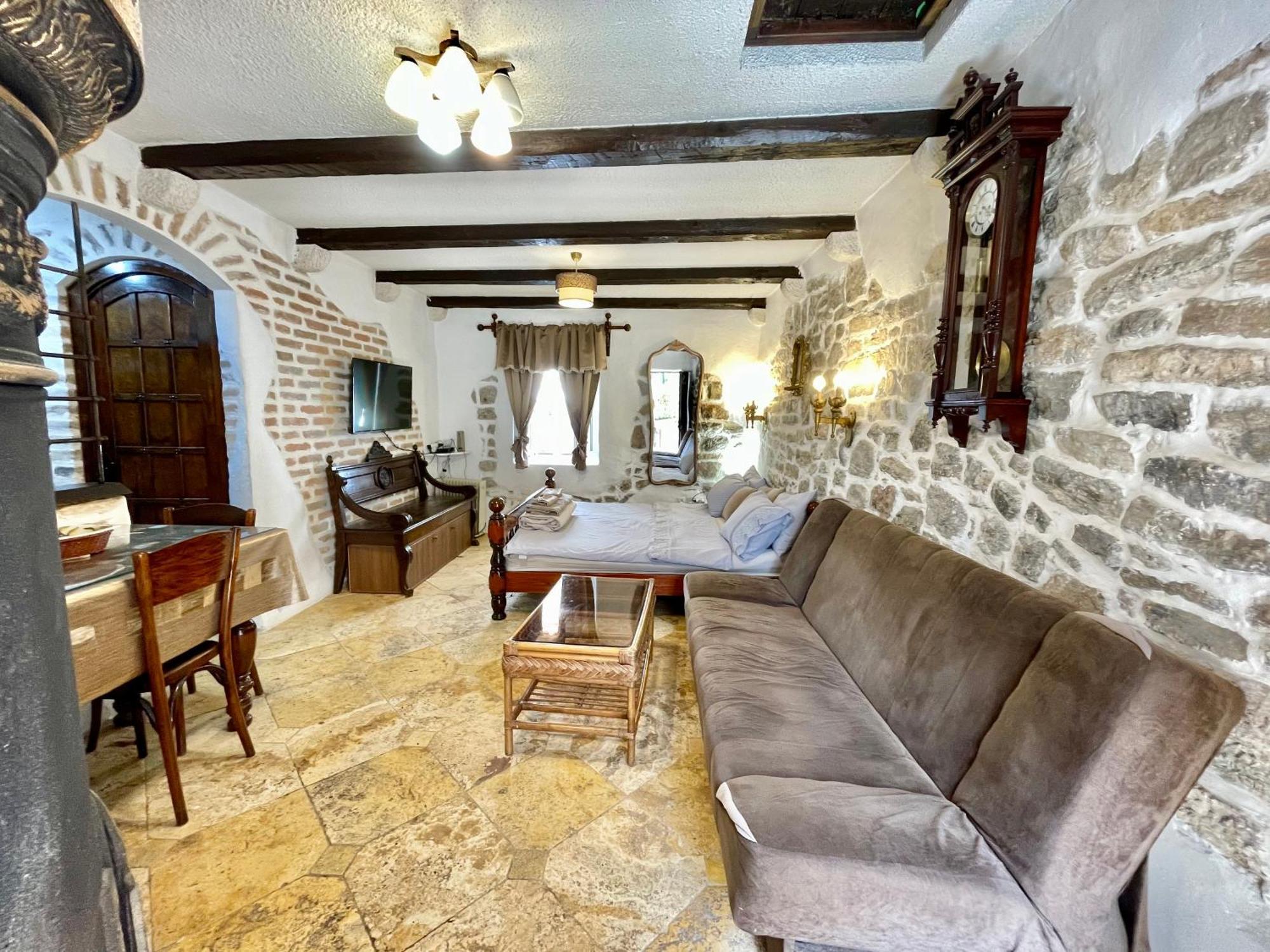 Old Town House With Private Garden Apartment Budva Exterior photo
